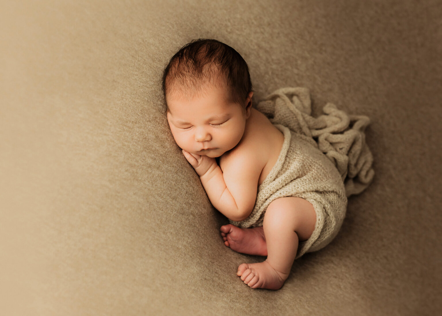 Besondere Babyfotografie in Bitterfeld, Dessau, Wittenberg, Halle Saale, Professionelles Baby-Fotoshooting