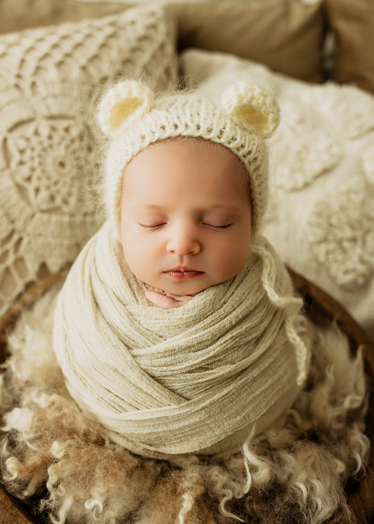 Leipzig Baby-Fotoshooting, Neugeborenes Baby kreativ fotografiert von Nina Popp