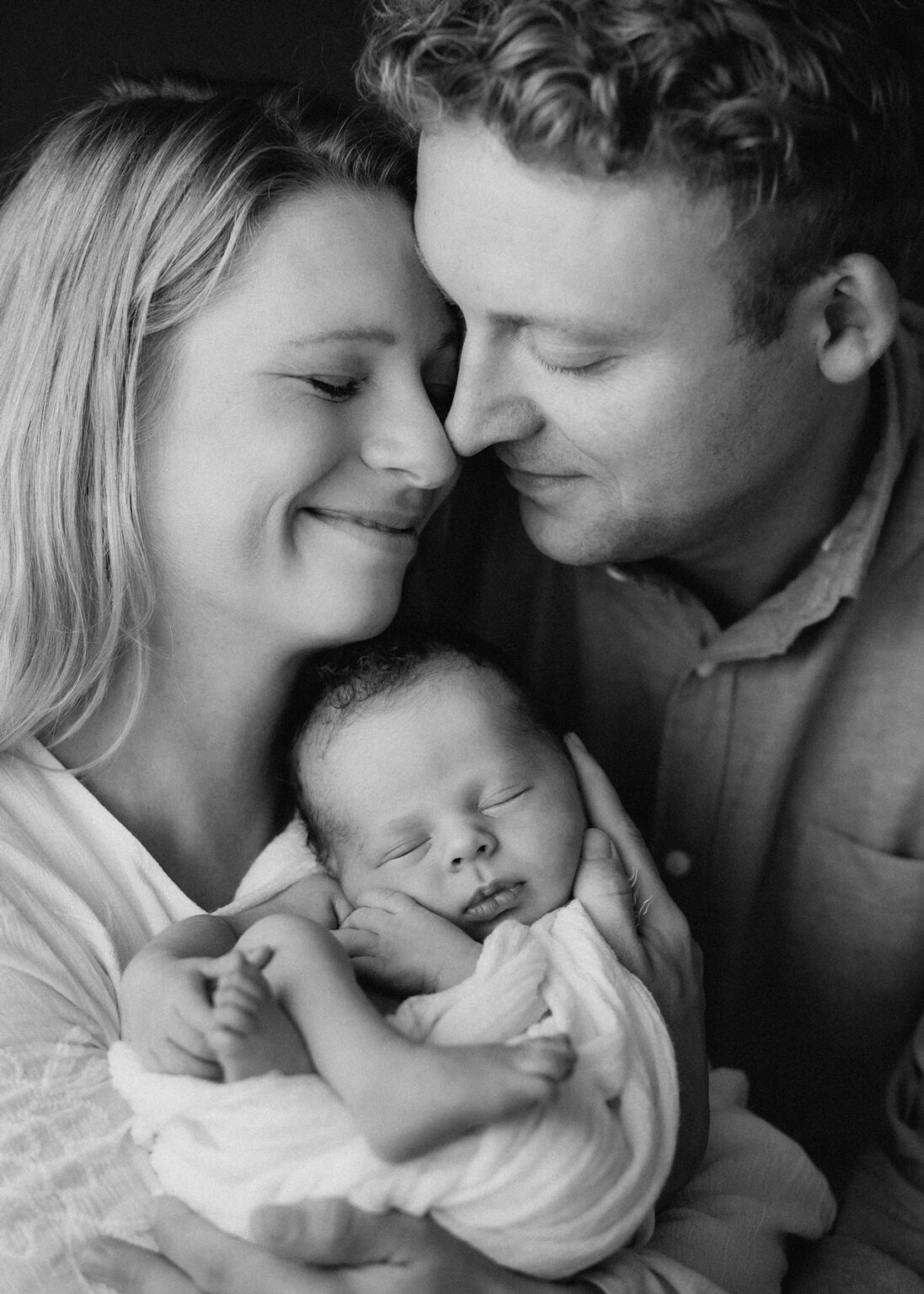 Leipzig Babyfotoshooting – kuscheliges Familienfoto