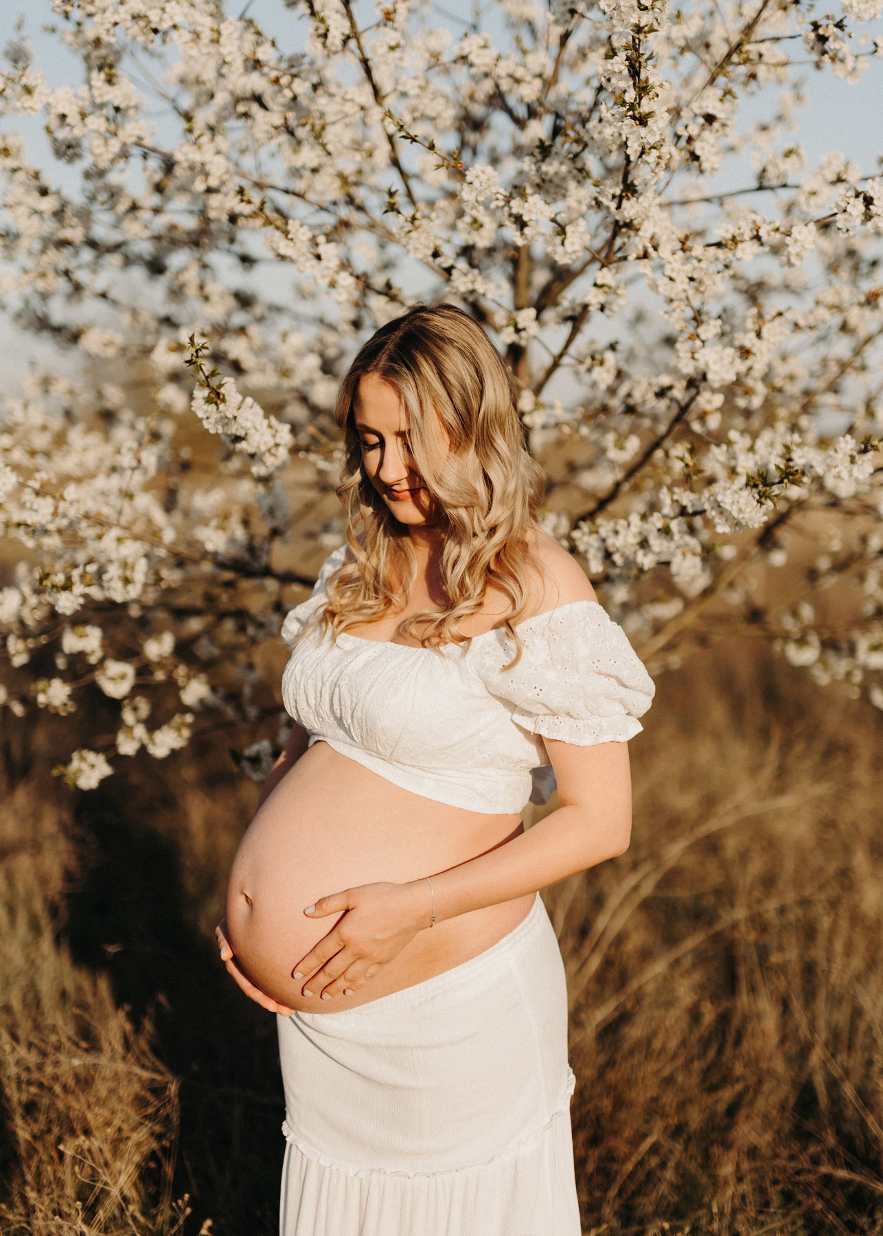 Schwangerschaftsfotografie im goldenen Licht